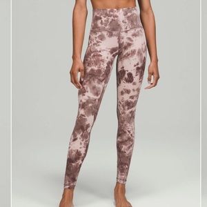 Lululemon High Rise Align 28”